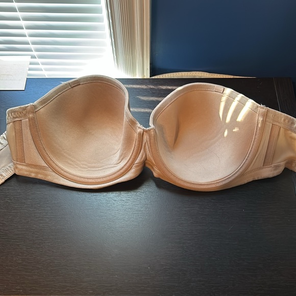 Wacoal red carpet strapless bra - Picture 2 of 3